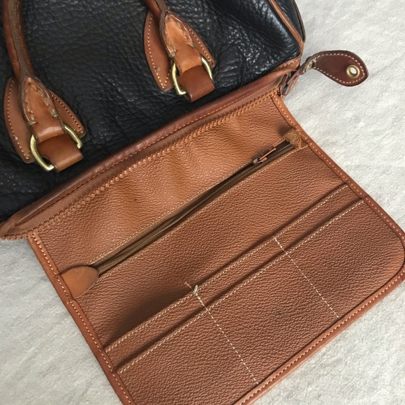 Vintage Black Dooney & Bourke bag - Picture 4 of 8